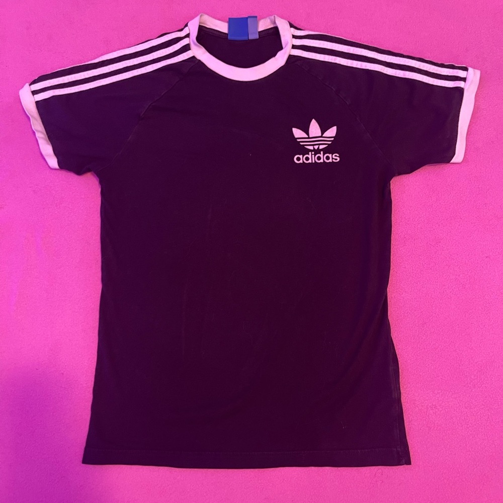 BLACK AND WHITE ADIDAS TEE